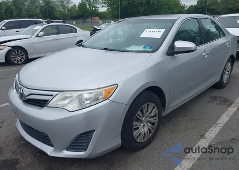 2012 Toyota Camry Le z USA, uszkodzony, nr VIN 4T4BF1FK1CR226035